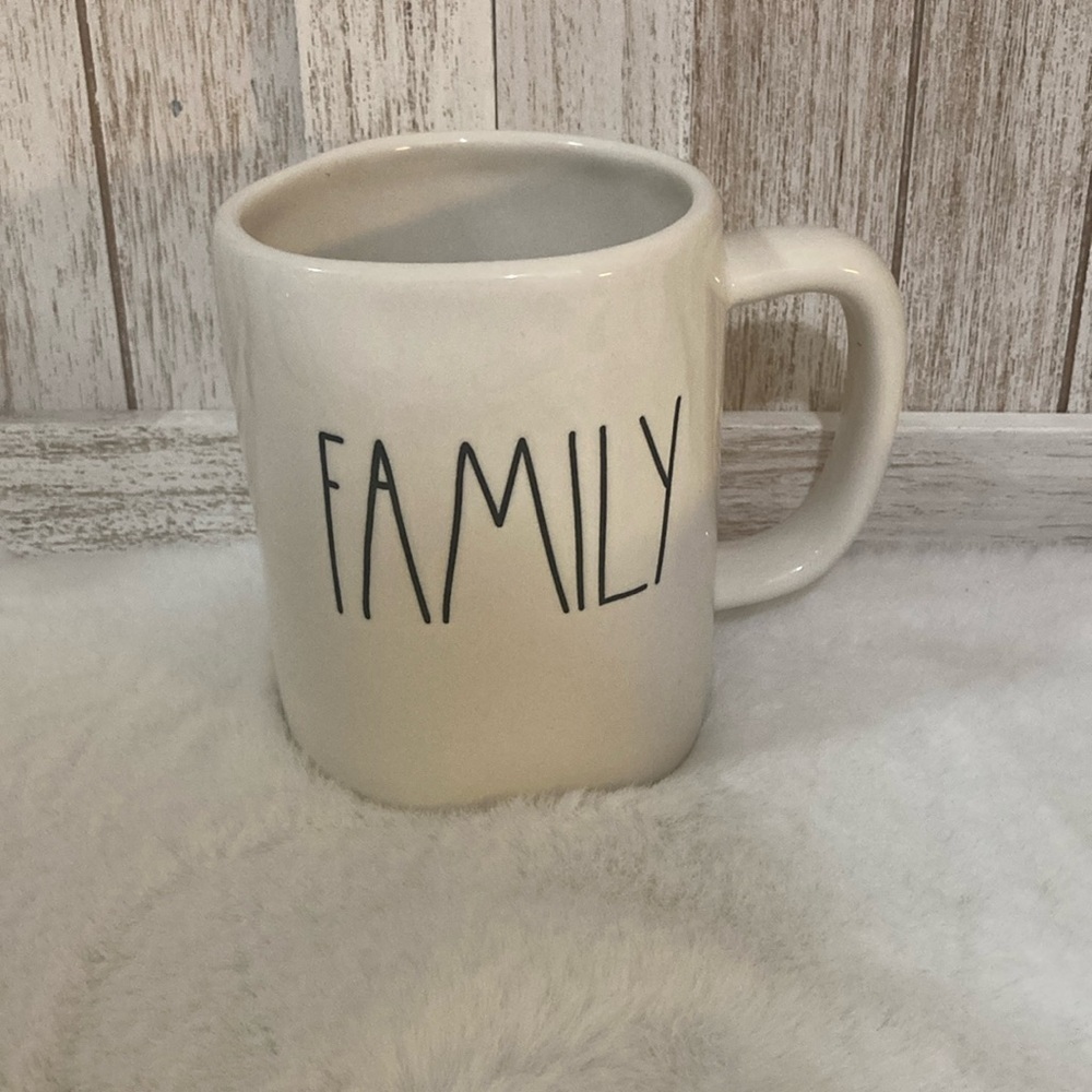 Rae Dunn Family Mug